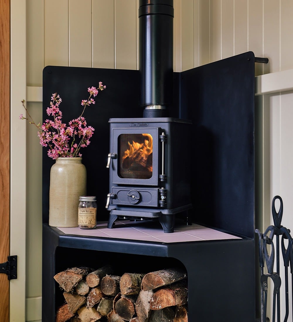 Salamander Hobbit Multifuel Ecodesign Stove stove by Salamander Stoves Salamander Hobbit Multifuel Ecodesign Stove stove by Salamander Stoves